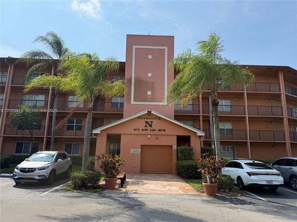 571 SW 141st Ave , Unit 208N, Pembroke Pines, FL 33027