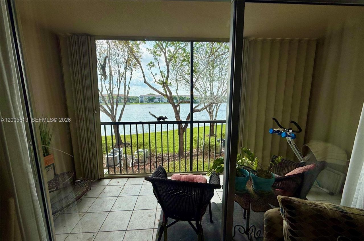 571 SW 141st Ave , Unit 208N, Pembroke Pines, FL 33027 Photo