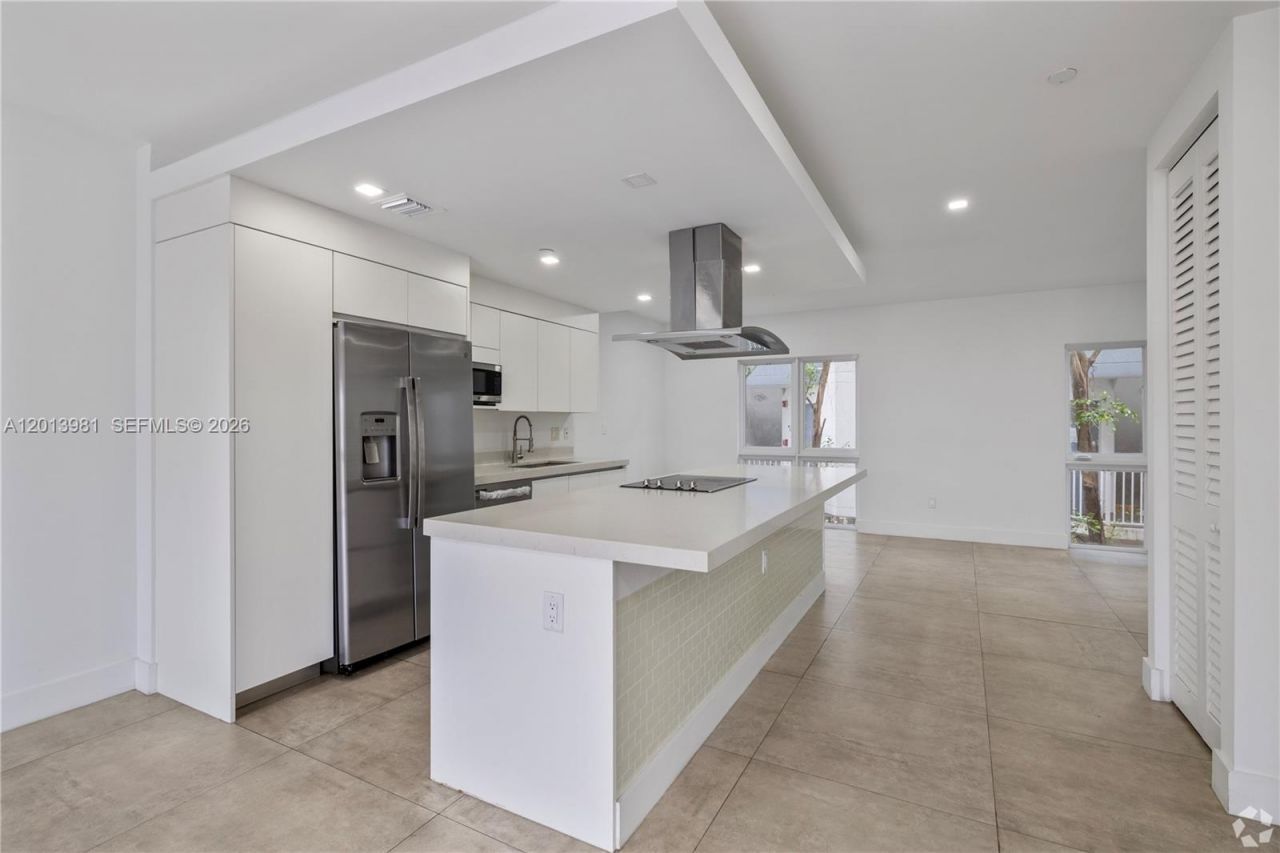 434 SW 10th St , Unit A, Miami, FL 33130 Photo