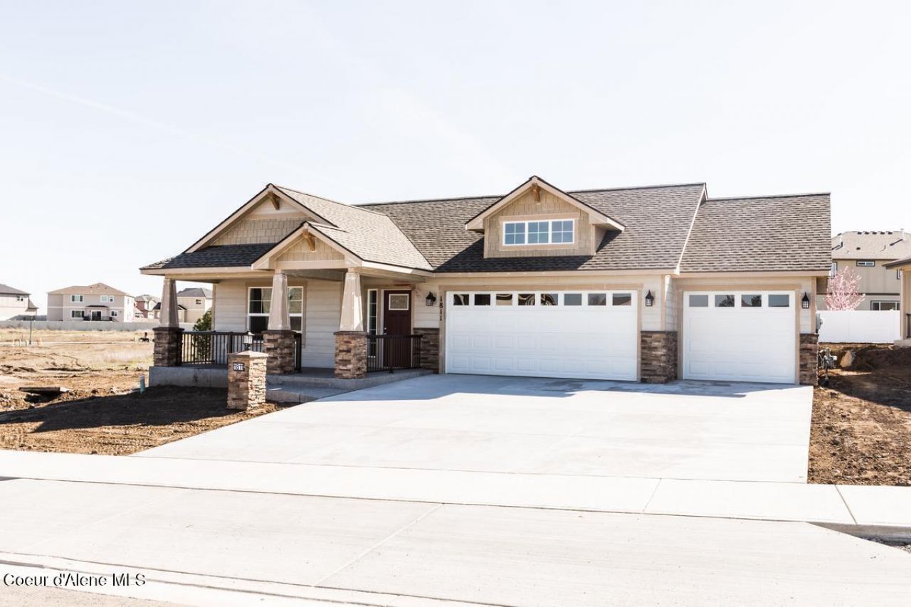 1726 W Valentin Loop , Coeur d Alene, ID 83815 Main Photo