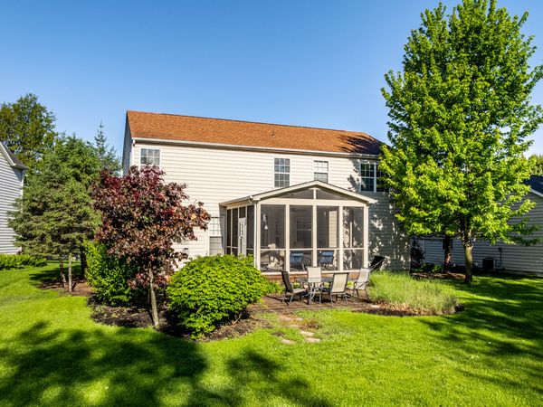 6557 Yorkshire Circle, Zionsville, IN 46077