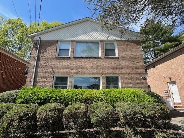 35 Dunes Lane , Unit First Floo, Port Washington, NY 11050