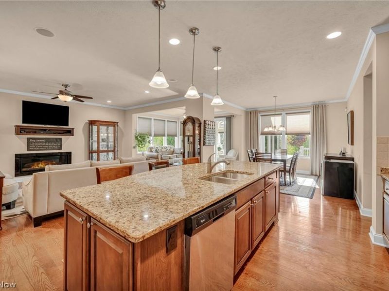 37852 Ashfield Way , North Ridgeville, OH 44039 Photo 12