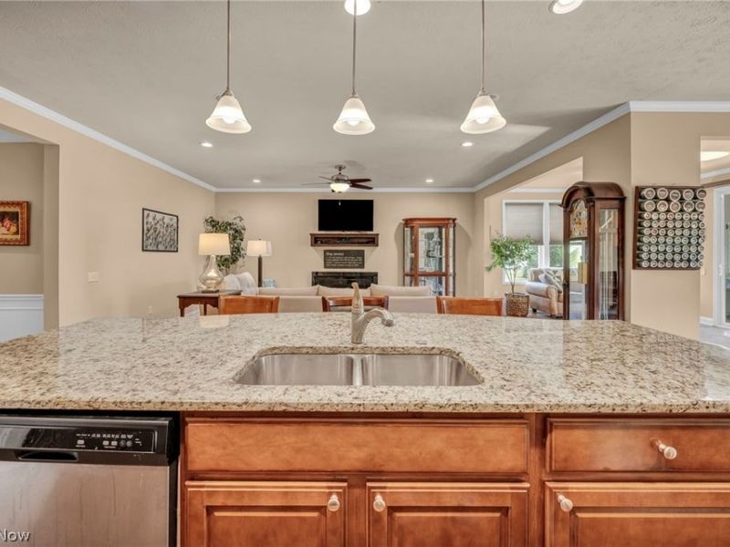 37852 Ashfield Way , North Ridgeville, OH 44039 Photo 14