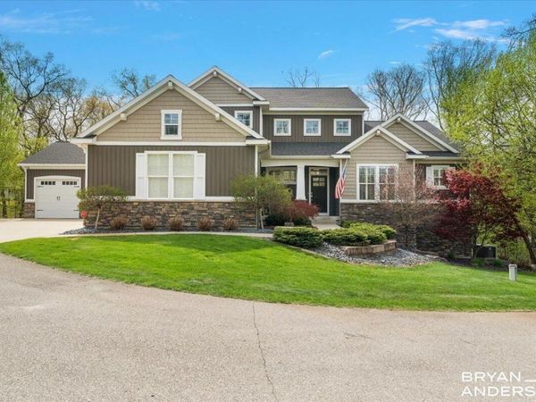 6380 5 Mile Road NE, Ada, MI 49301
