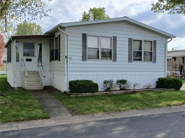 12 Seneca, Manchester, NY 14504