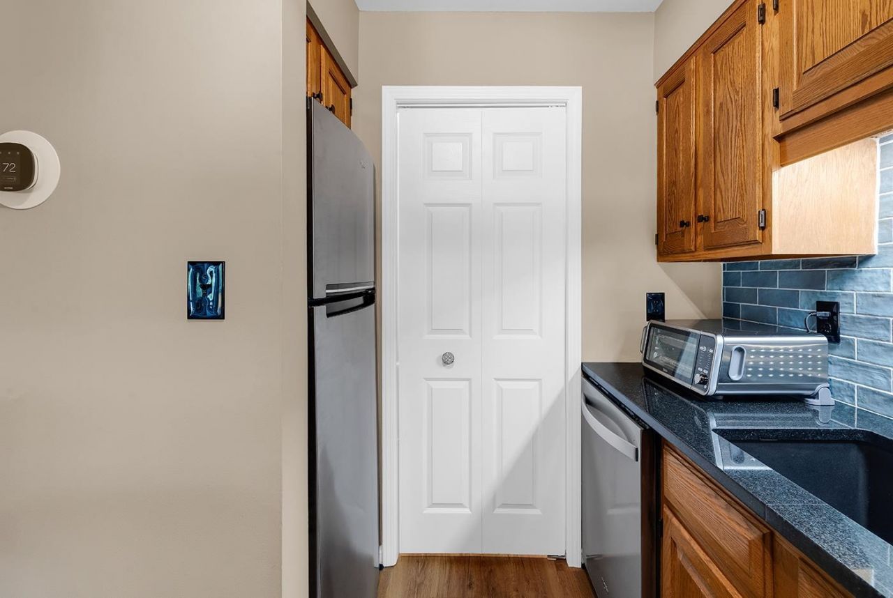 1201 Tiffany Ln. Photo 12