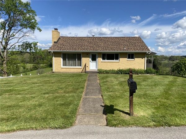 636 Sandy Hill Road, Valencia, PA 16059