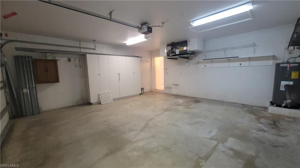1010 SE 12th Ter, Cape Coral, FL 33990 Photo