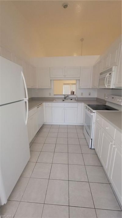 1010 SE 12th Ter, Cape Coral, FL 33990 Photo