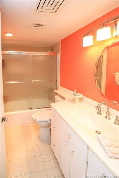 2571 NE Ocean Boulevard, Unit 406, Stuart, FL 34996 Photo