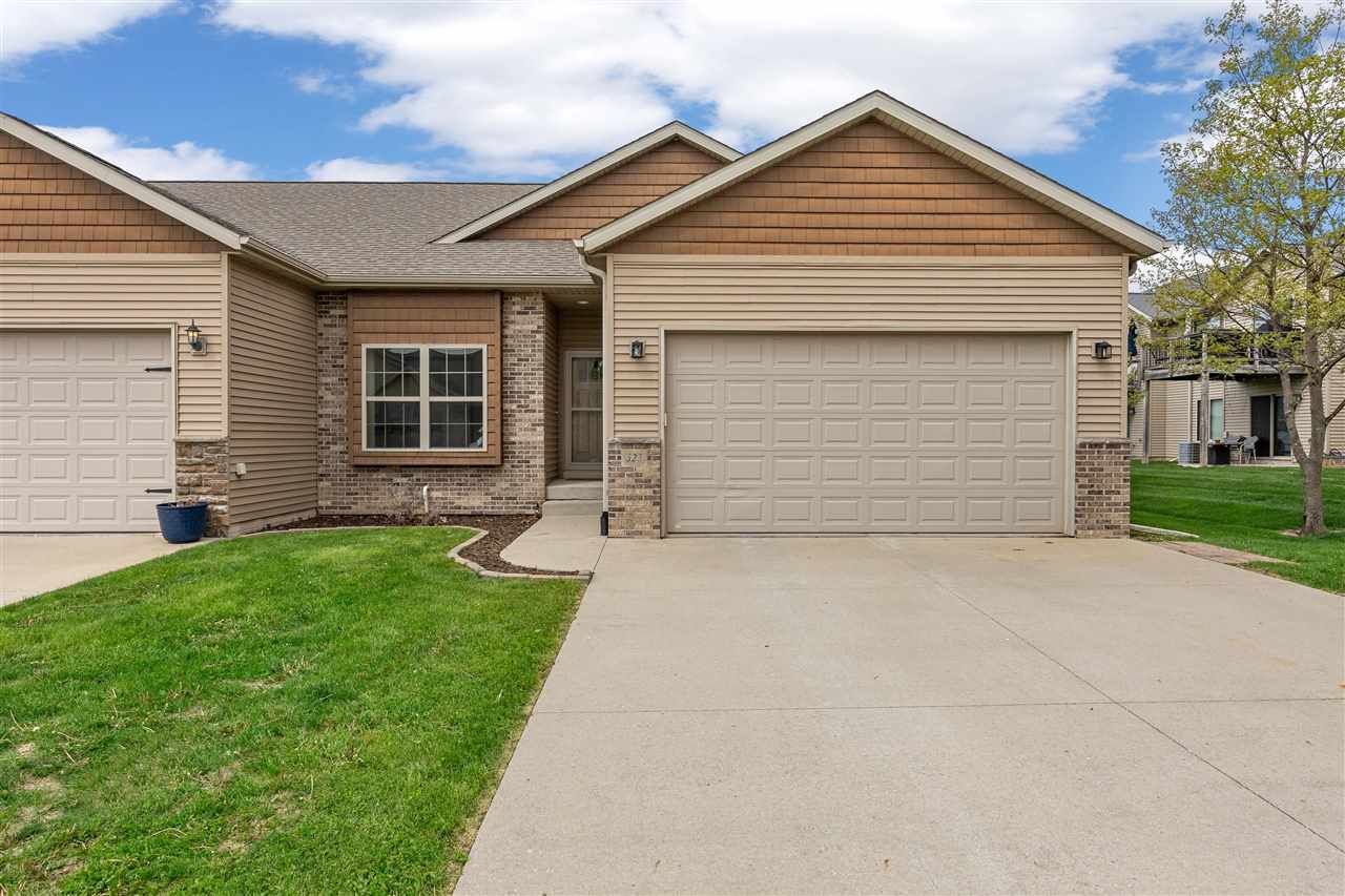 323 Windflower Ln, Solon, IA 52333 Main Photo