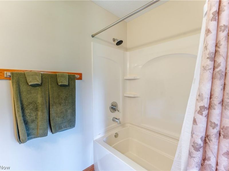 1126 Lanner Street NW, North Canton, OH 44720 Photo 25