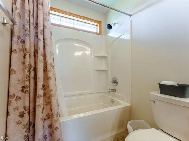 1126 Lanner Street NW, North Canton, OH 44720 Photo 38