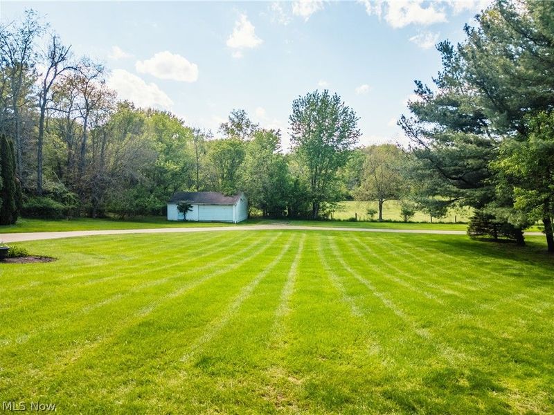 1126 Lanner Street NW, North Canton, OH 44720 Photo 4