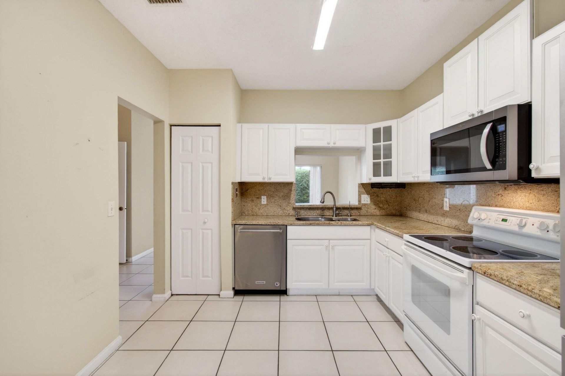 8289 Via Serena, Boca Raton, FL 33433 Photo