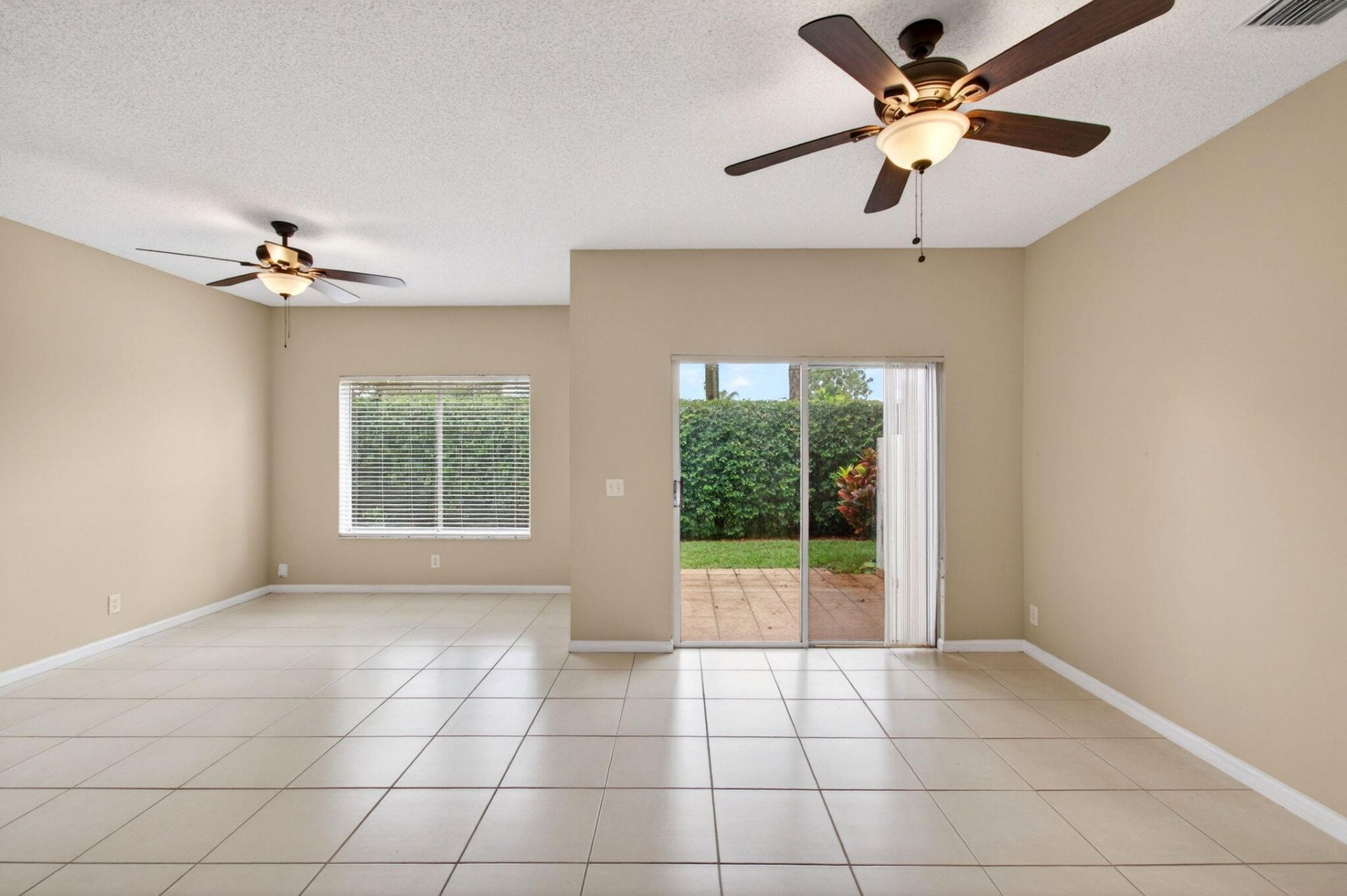 8289 Via Serena, Boca Raton, FL 33433 Photo