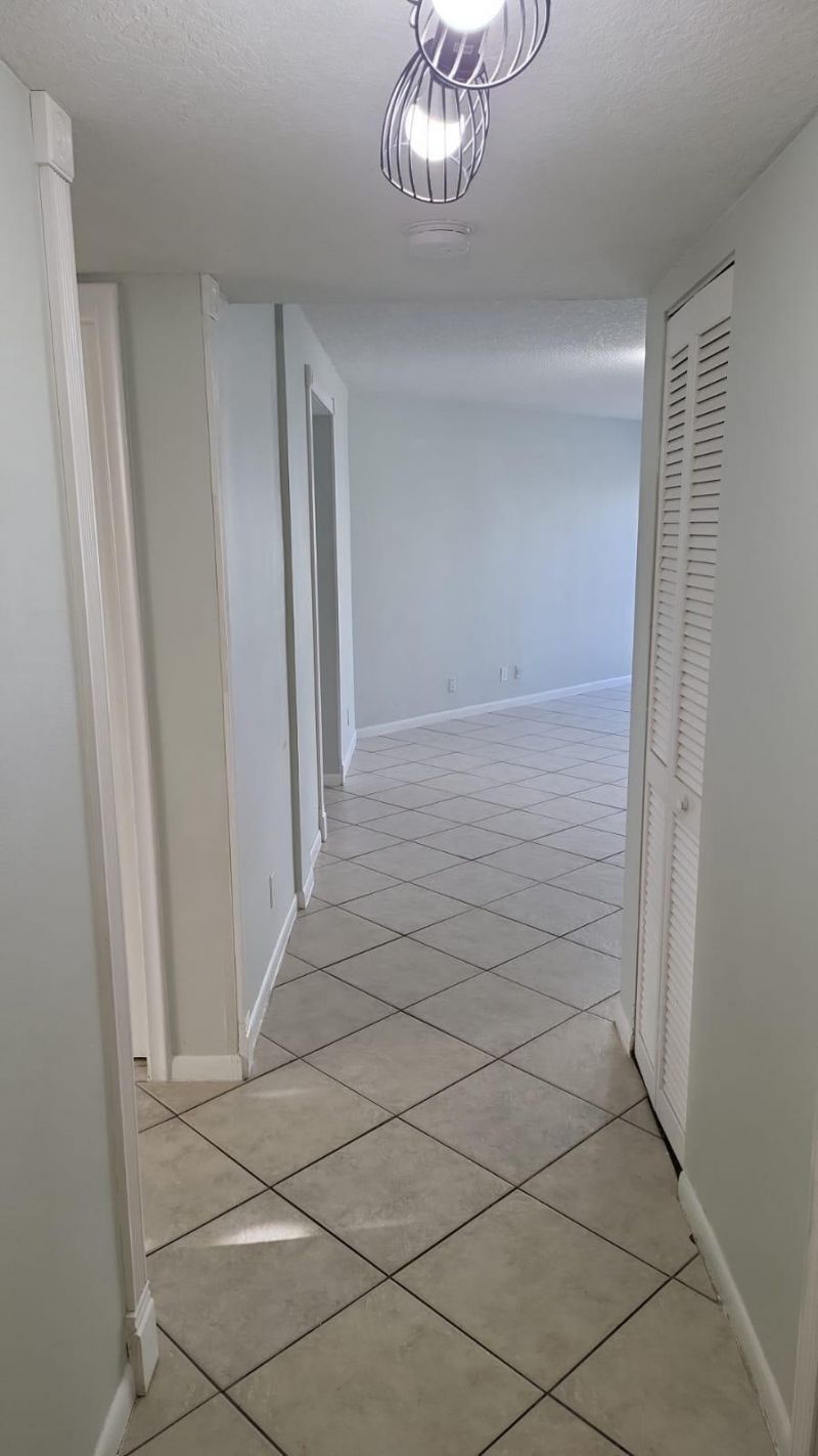 1850 N Congress Avenue, Unit 201, West Palm Beach, FL 33401 Photo