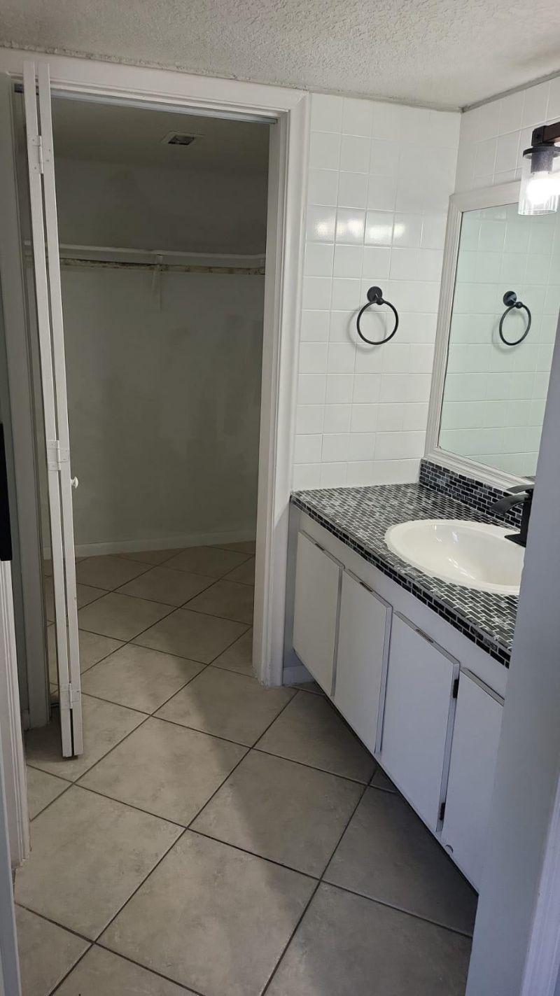 1850 N Congress Avenue, Unit 201, West Palm Beach, FL 33401 Photo