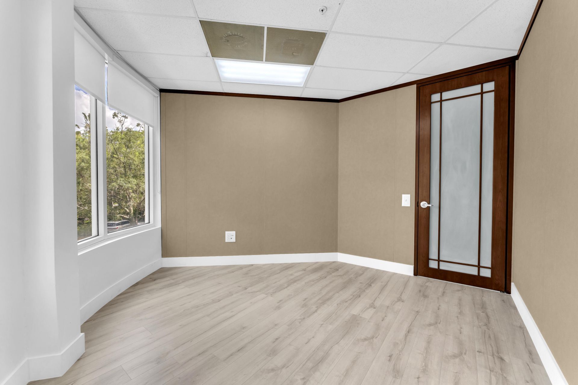 1820 N Corporate Lakes Boulevard, Unit 201, Weston, FL 33326 Photo
