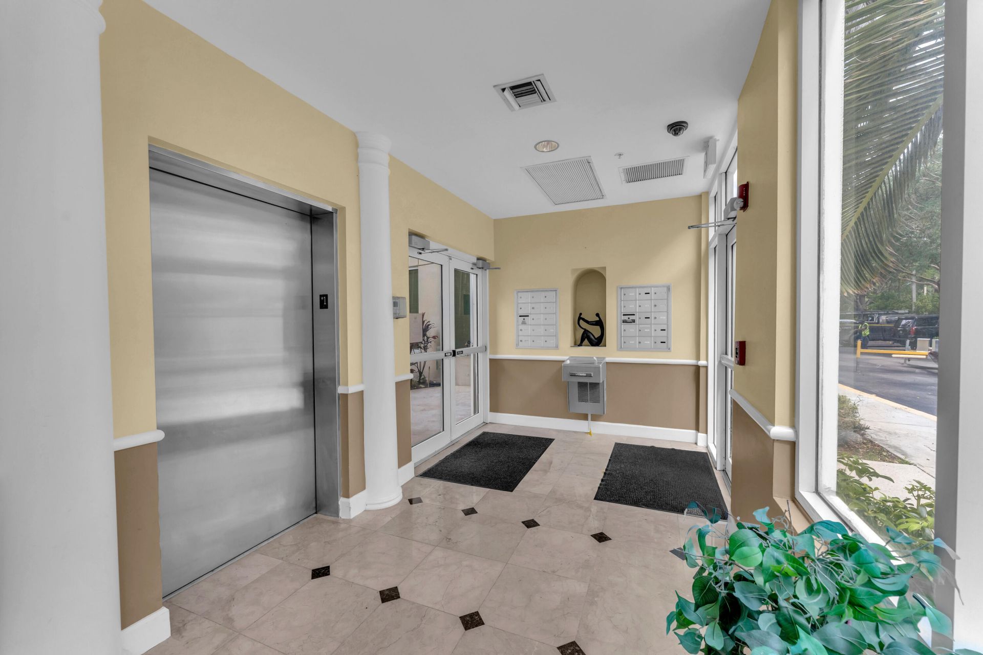 1820 N Corporate Lakes Boulevard, Unit 201, Weston, FL 33326 Photo