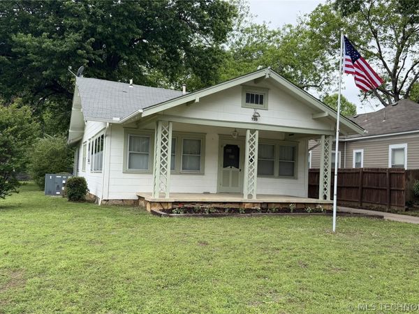 720 S Hickory Street , Sapulpa, OK 74066