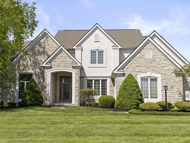 7941 Thornbush Drive, Westerville, OH 43082 Photo 1