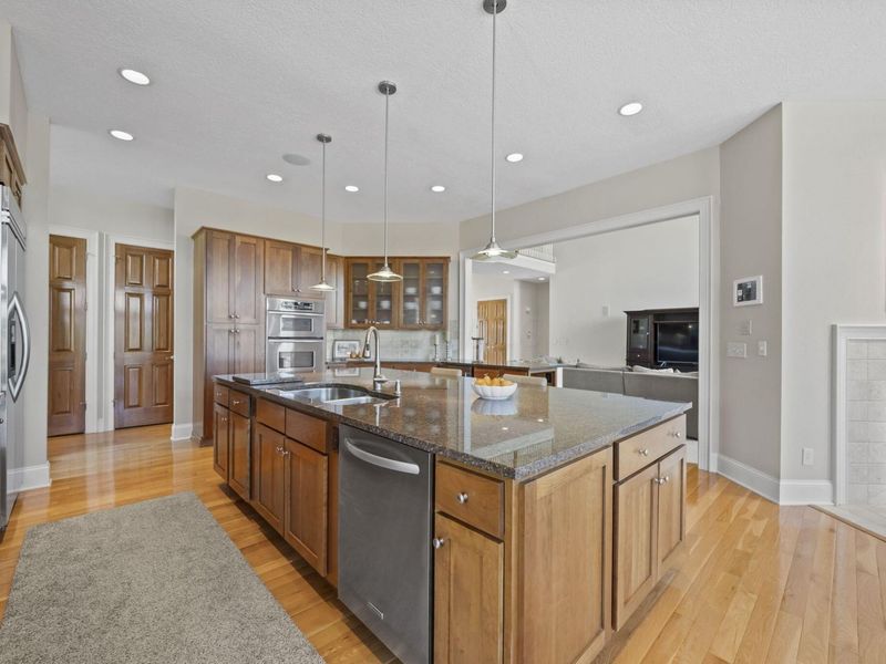 7941 Thornbush Drive, Westerville, OH 43082 Photo 32