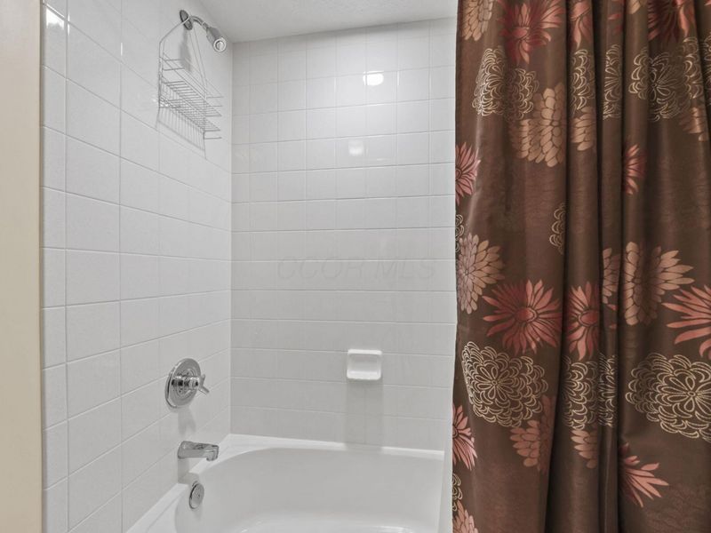 7941 Thornbush Drive, Westerville, OH 43082 Photo 65