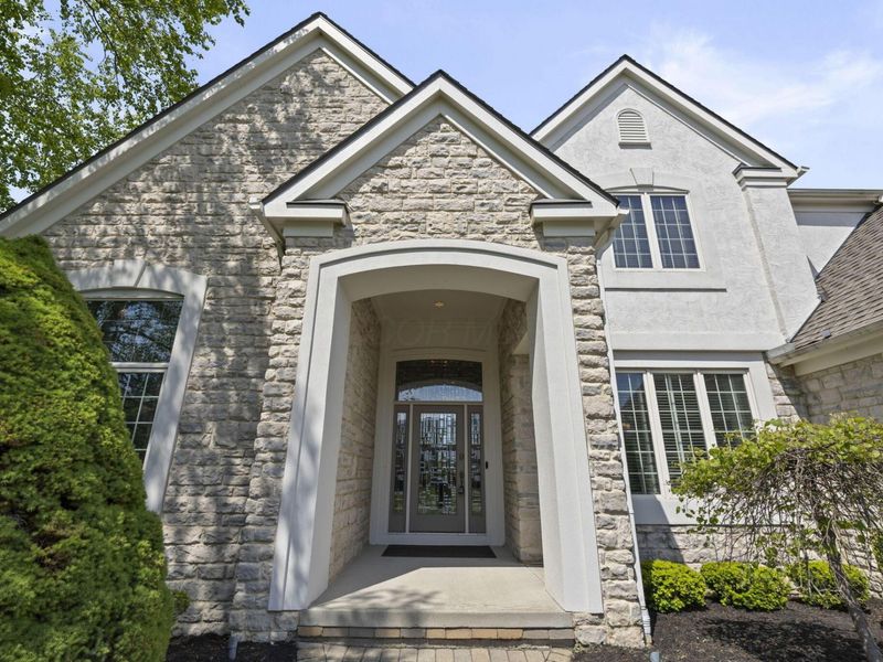 7941 Thornbush Drive, Westerville, OH 43082 Photo 7
