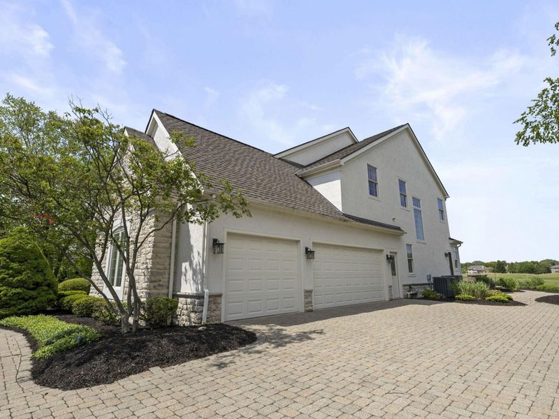 7941 Thornbush Drive, Westerville, OH 43082 Photo 85