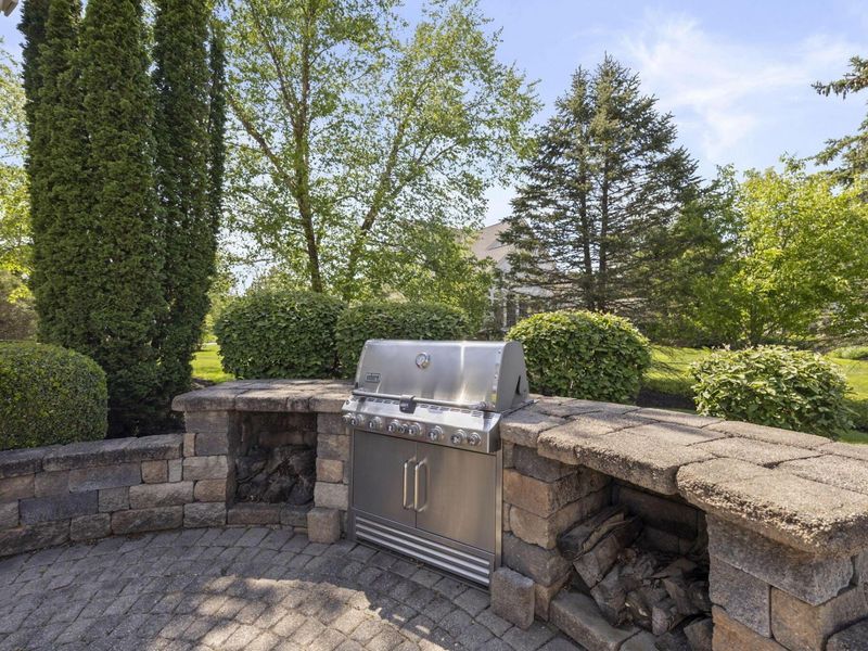 7941 Thornbush Drive, Westerville, OH 43082 Photo 95