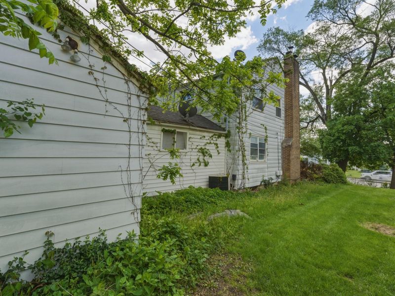 542 S James Road , Columbus, OH 43213 Photo 6