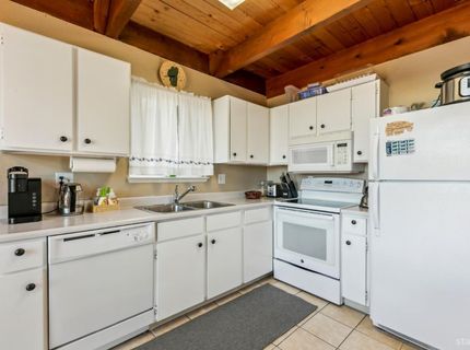 854 Muskwaki Drive, South Lake Tahoe, CA 96150 Photo