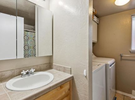 854 Muskwaki Drive, South Lake Tahoe, CA 96150 Photo