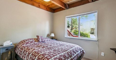 854 Muskwaki Drive, South Lake Tahoe, CA 96150 Photo