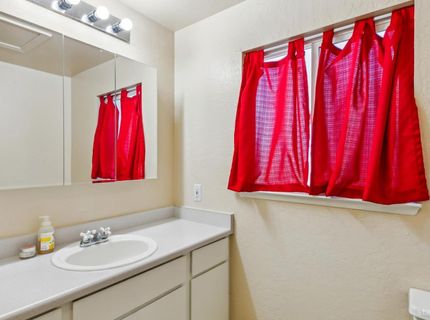 854 Muskwaki Drive, South Lake Tahoe, CA 96150 Photo