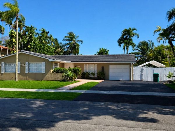 14020 SW 83rd St, Miami, FL 33183