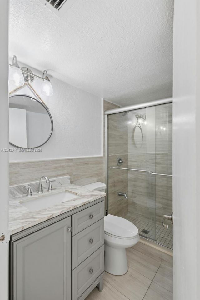 6873 W 36th Ave, Unit 102, Hialeah, FL 33018 Photo
