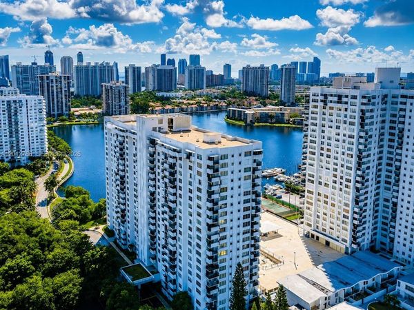 2780 NE 183rd St, Unit 710, Aventura, FL 33160
