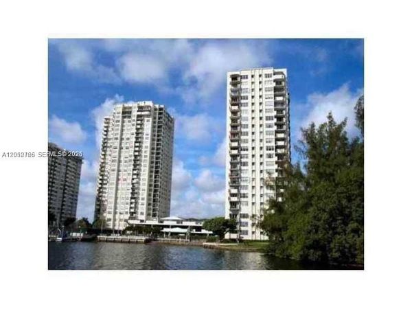 2780 NE 183rd St , Unit 710, Aventura, FL 33160