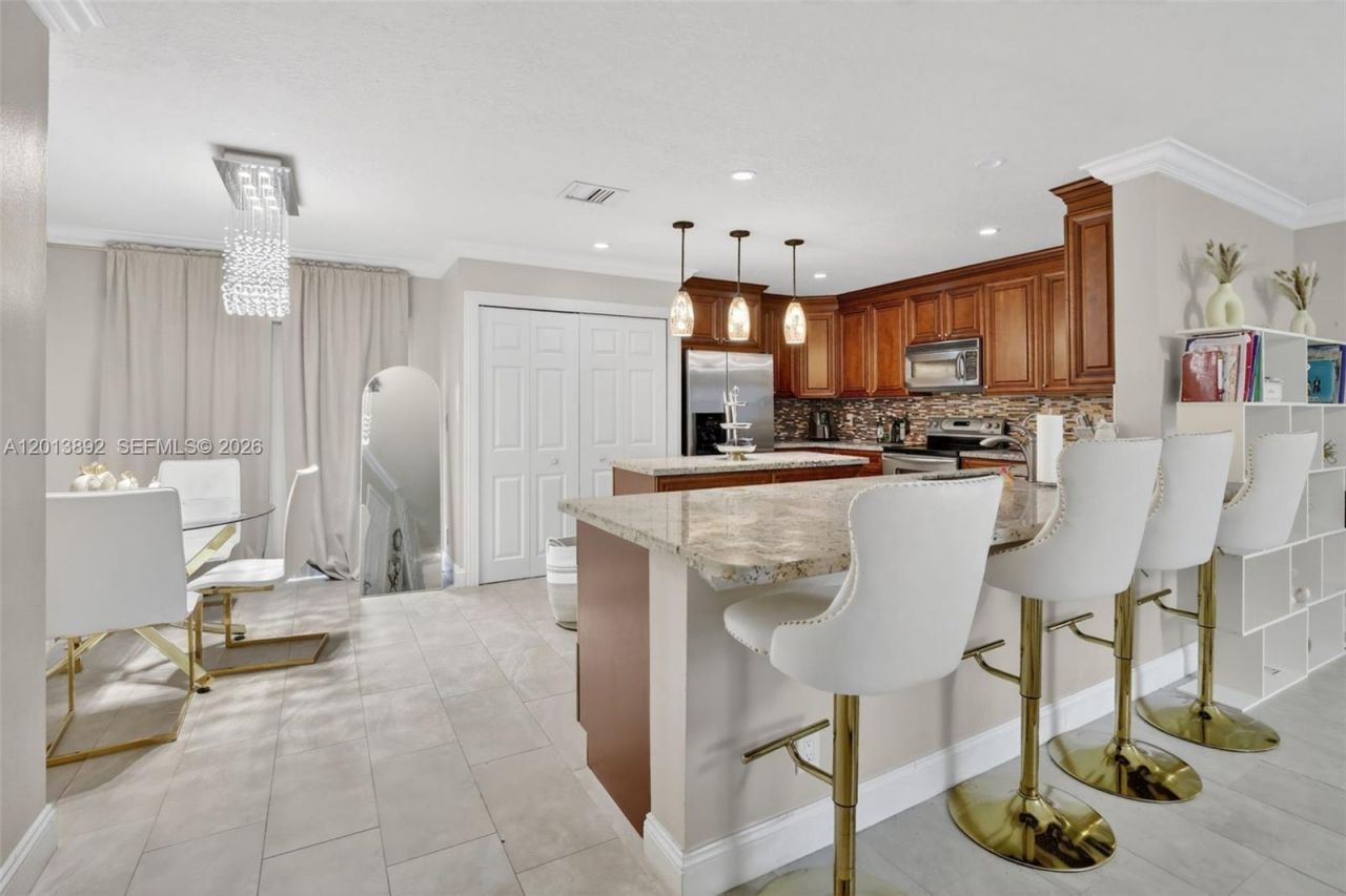 3815 NW 122nd Ter , Unit 3815, Sunrise, FL 33323 Photo