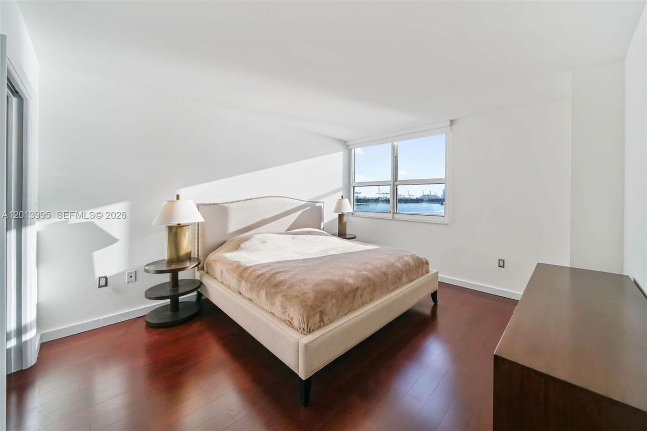 650 West Ave, Unit 805, Miami Beach, FL 33139 Photo