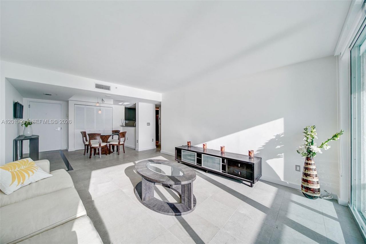 650 West Ave, Unit 805, Miami Beach, FL 33139 Photo