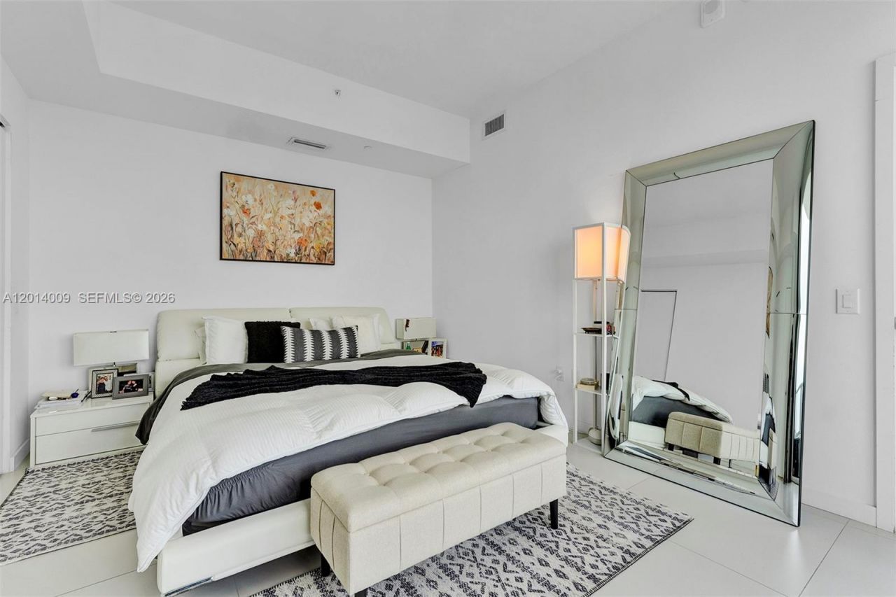 501 NE 31 , Unit 4305, Miami, FL 33137 Photo