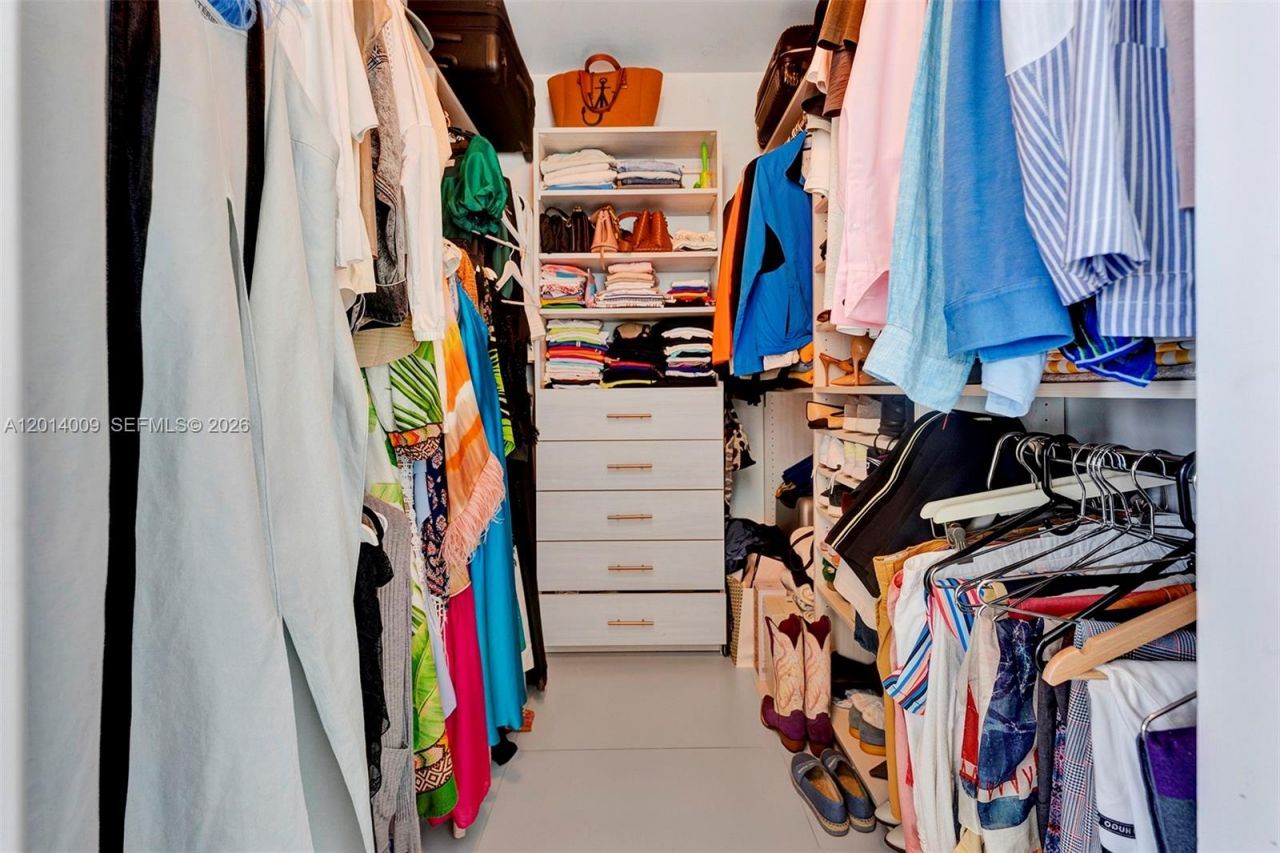 501 NE 31 , Unit 4305, Miami, FL 33137 Photo