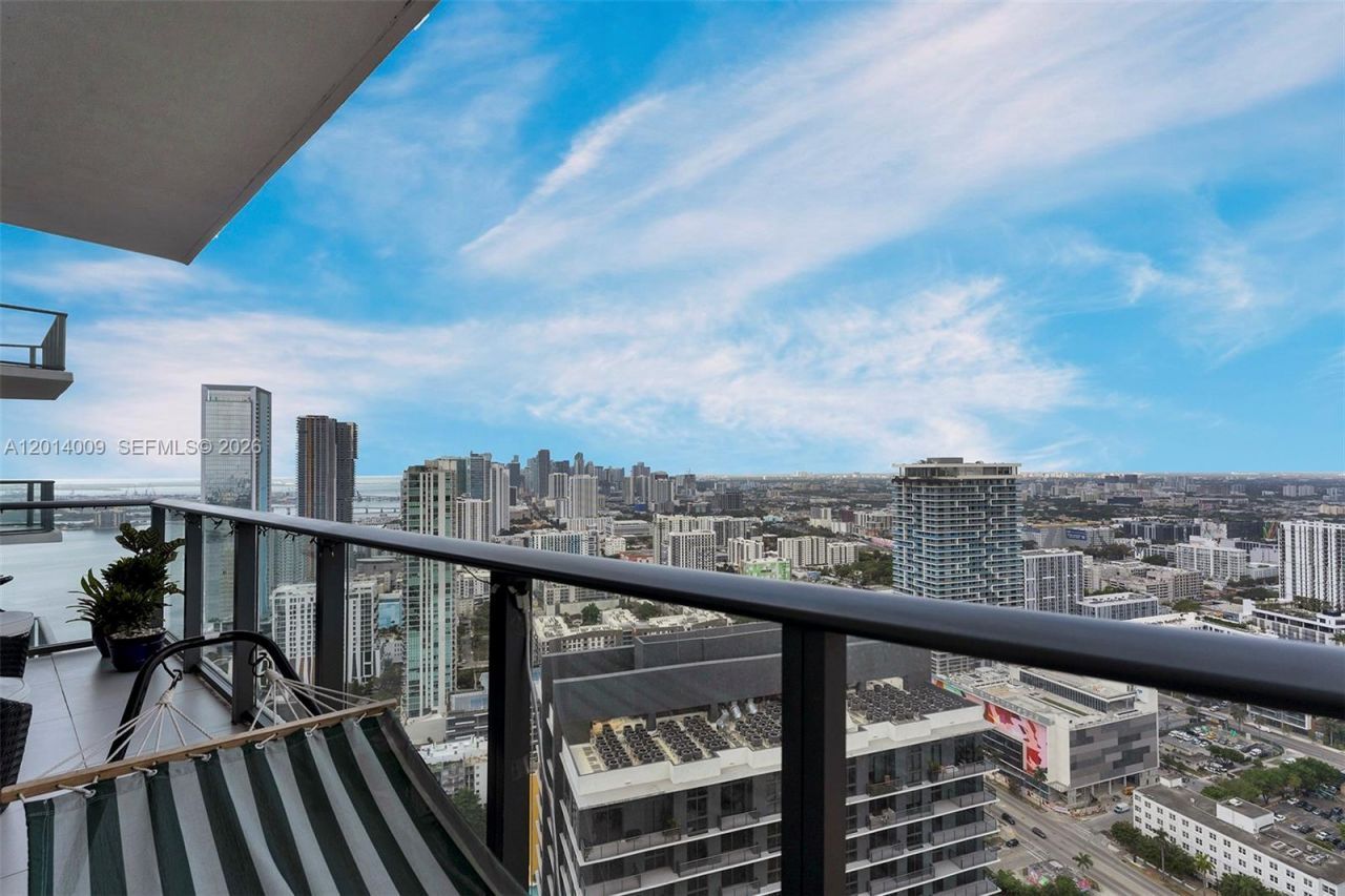 501 NE 31 , Unit 4305, Miami, FL 33137 Photo