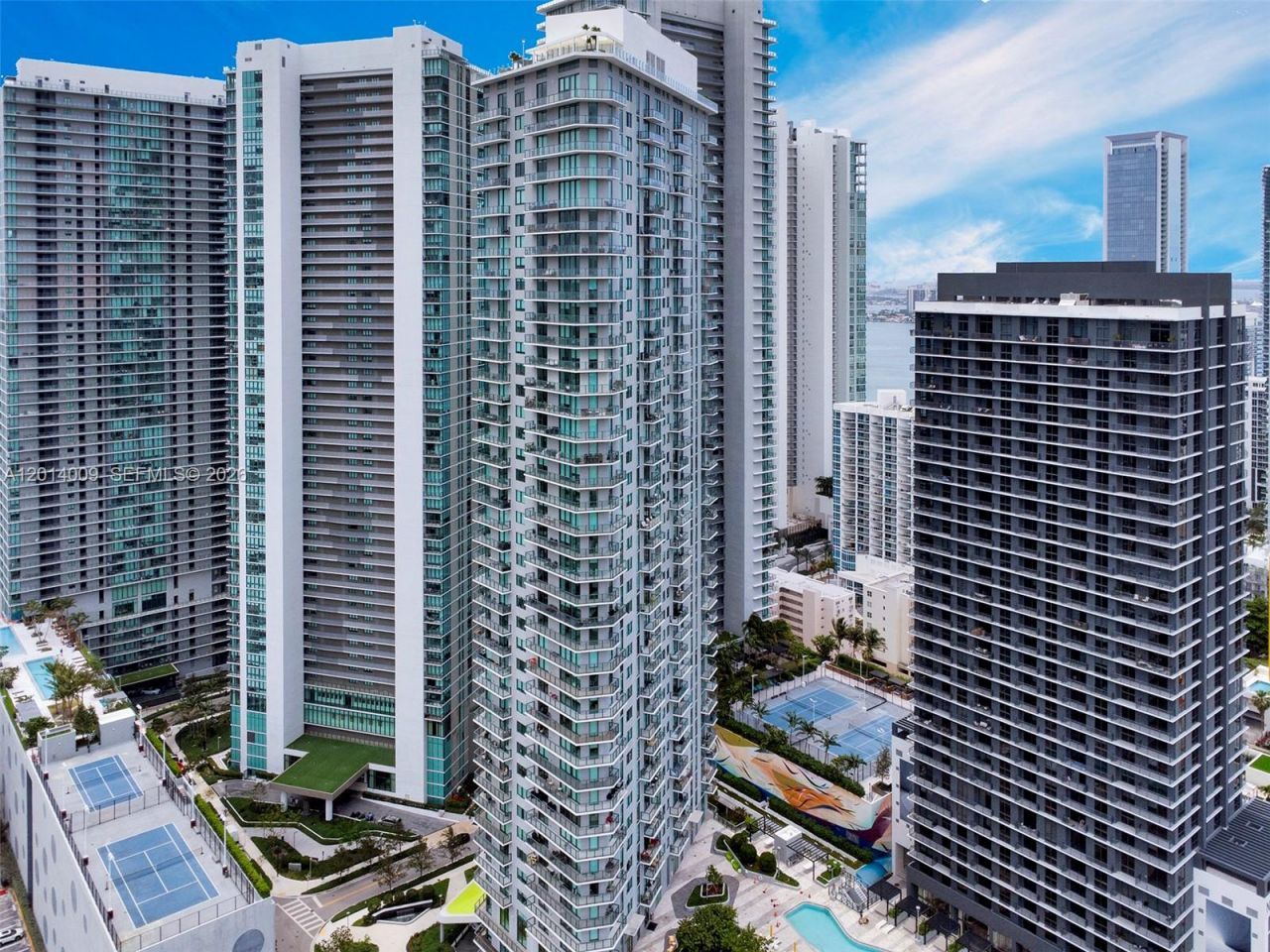 501 NE 31 , Unit 4305, Miami, FL 33137 Photo