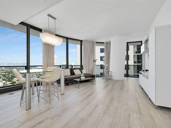 55 SW 9th St , Unit 4208, Miami, FL 33130