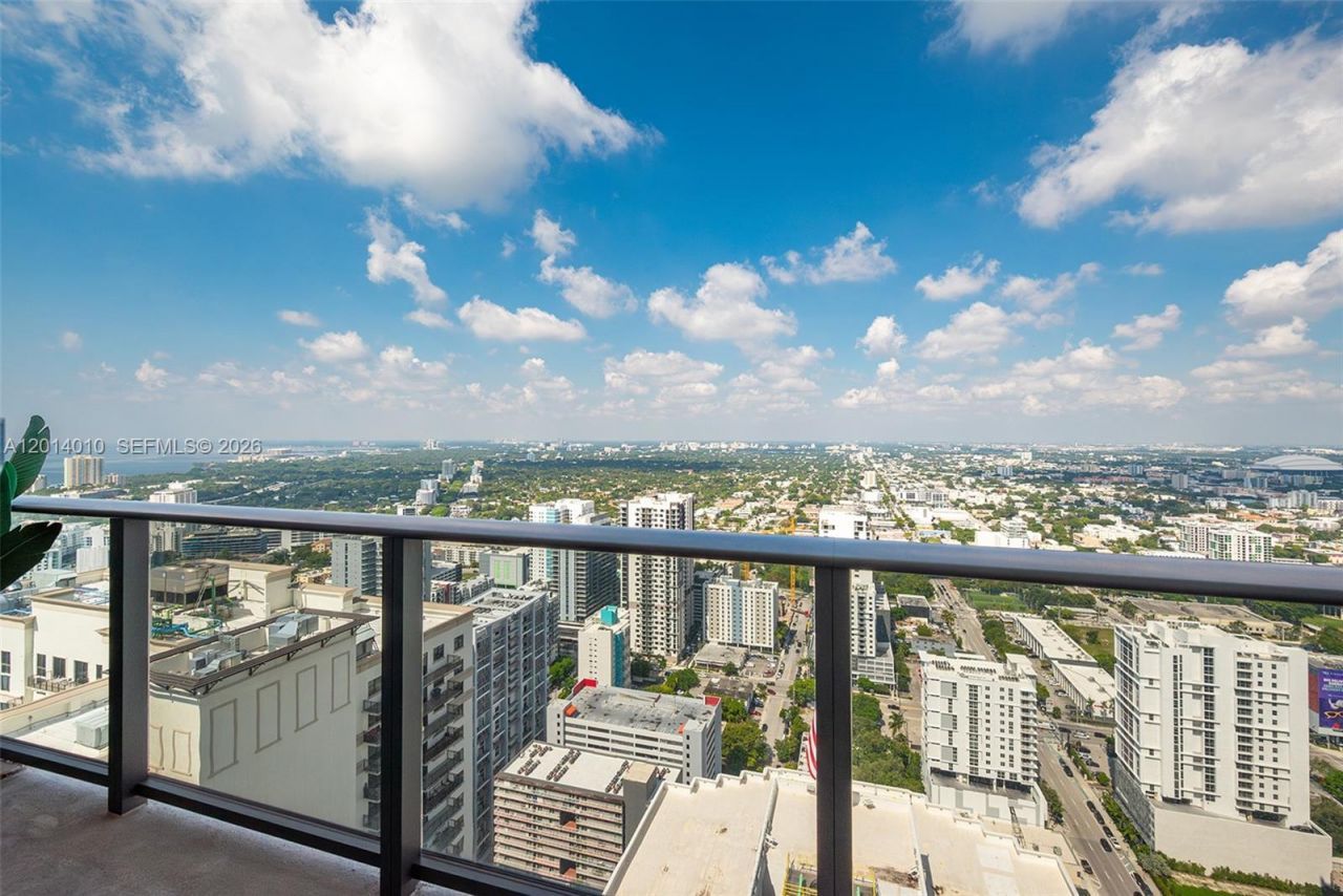 55 SW 9th St , Unit 4208, Miami, FL 33130 Photo